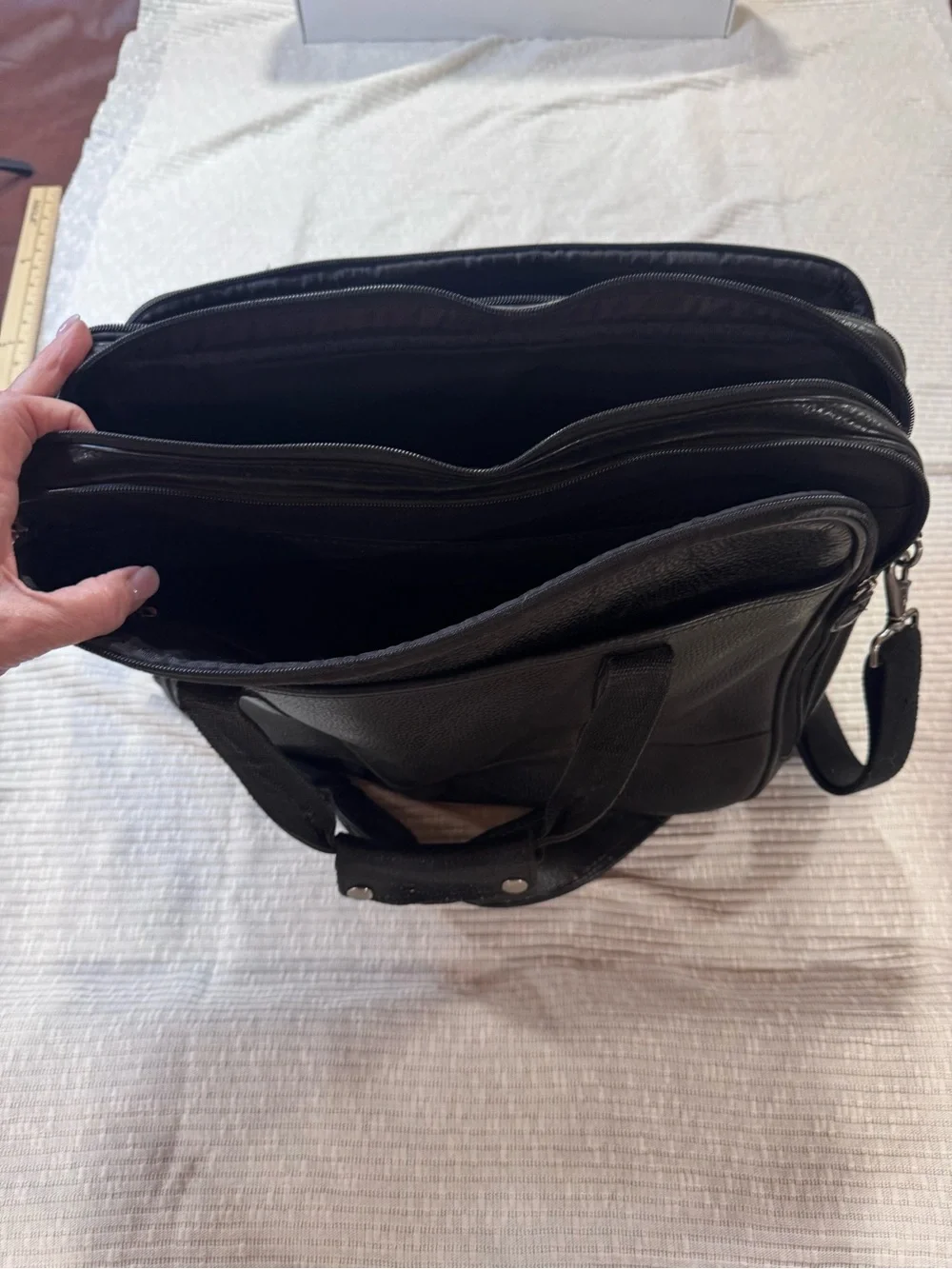 Vintage LL Bean Black Pebbled Leather Laptop Briefcase Messenger Bag Expandable